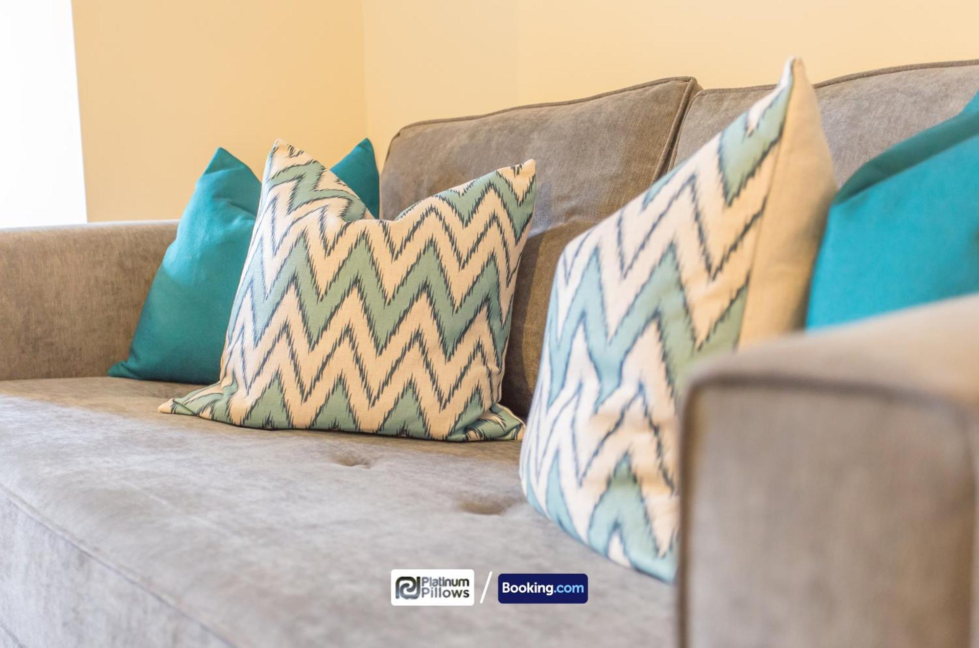 Modern Oxford 2 Bedroom Apartments, Near Headington Hospital, Families & Contractor Accommodation With Parking Exterior photo
