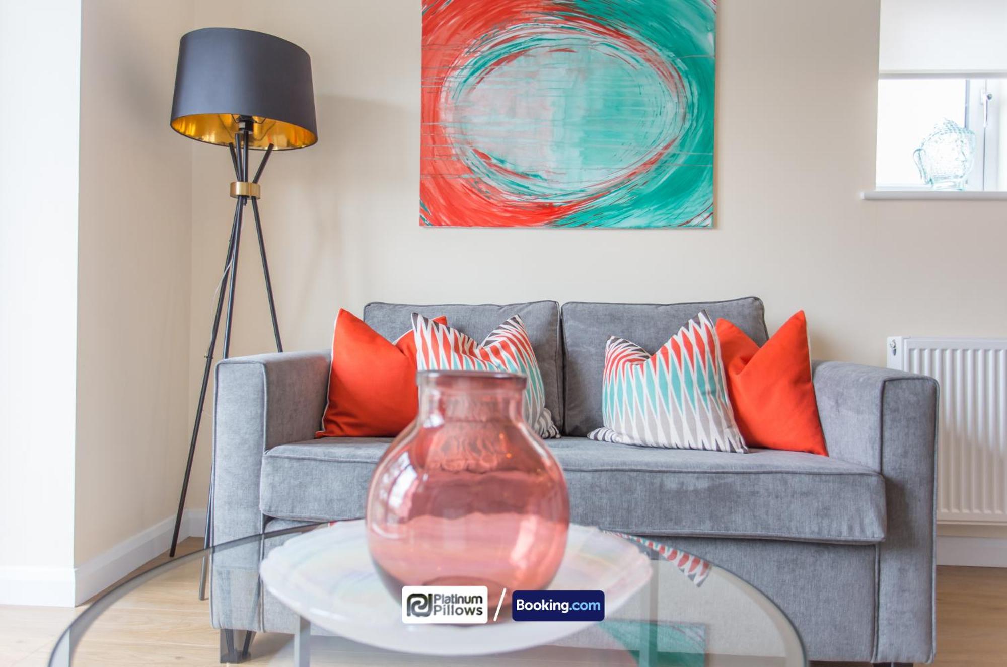 Modern Oxford 2 Bedroom Apartments, Near Headington Hospital, Families & Contractor Accommodation With Parking Exterior photo