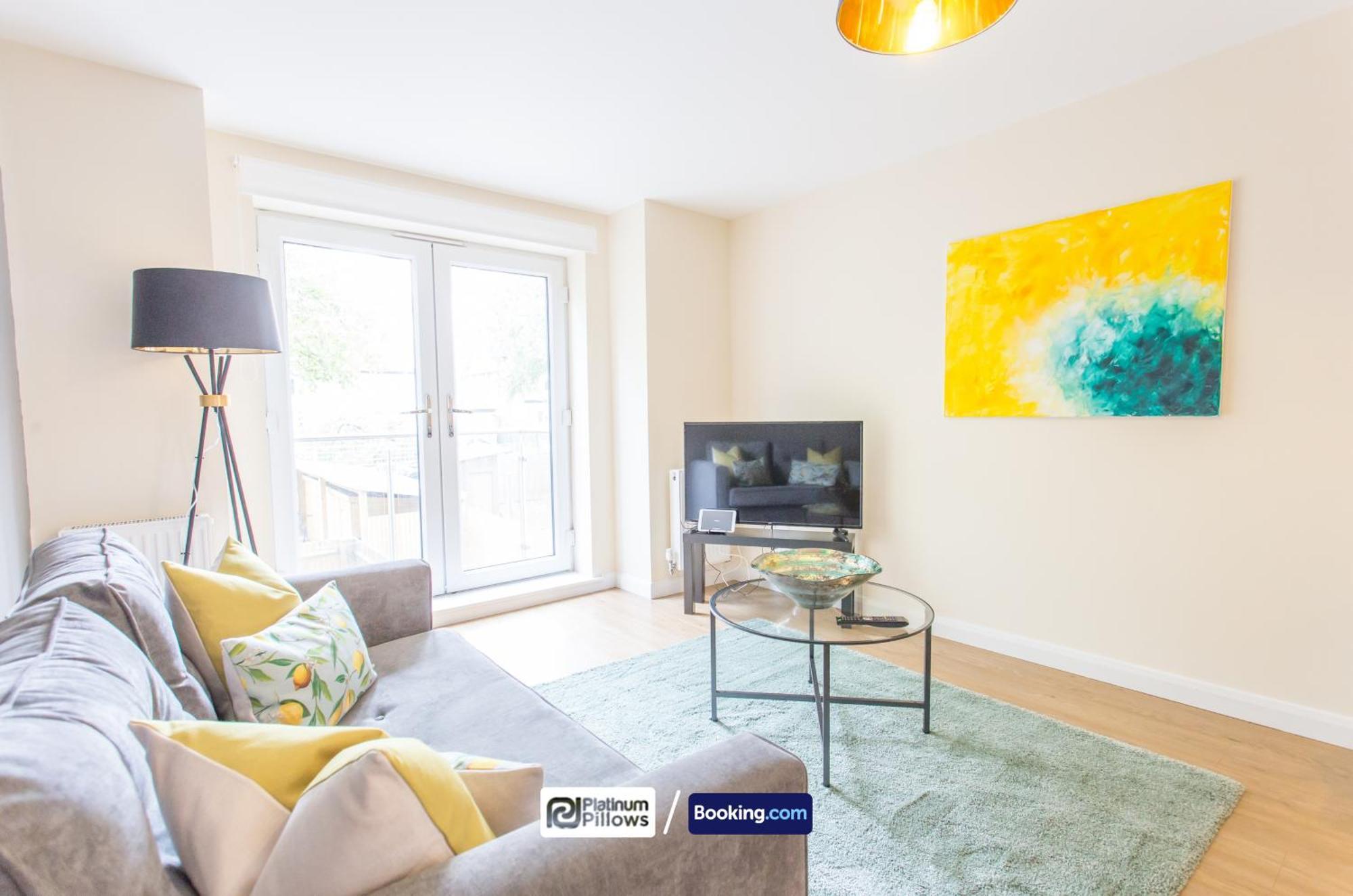Modern Oxford 2 Bedroom Apartments, Near Headington Hospital, Families & Contractor Accommodation With Parking Exterior photo