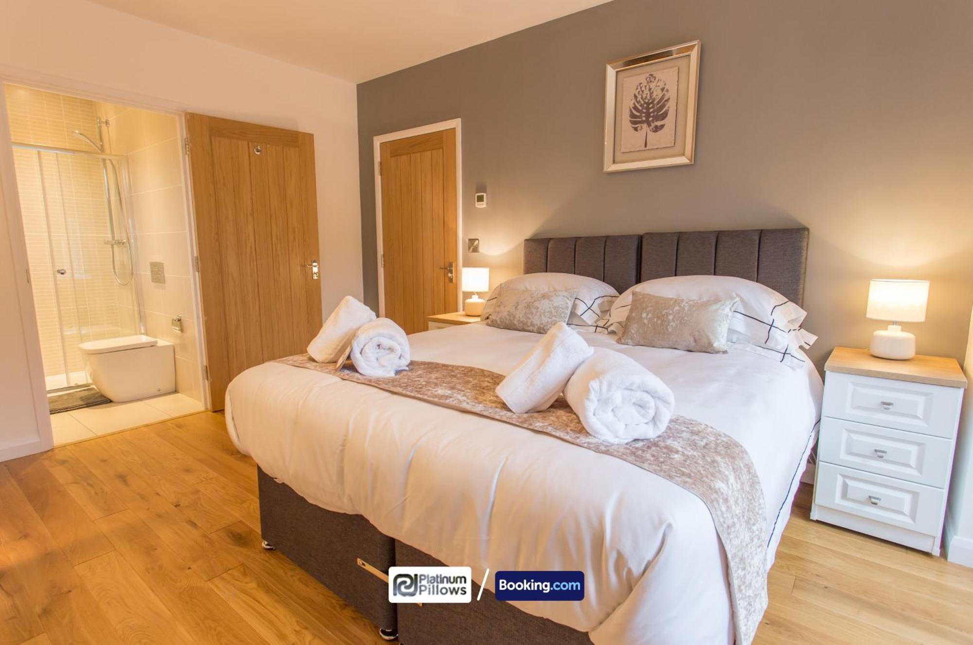 Modern Oxford 2 Bedroom Apartments, Near Headington Hospital, Families & Contractor Accommodation With Parking Exterior photo