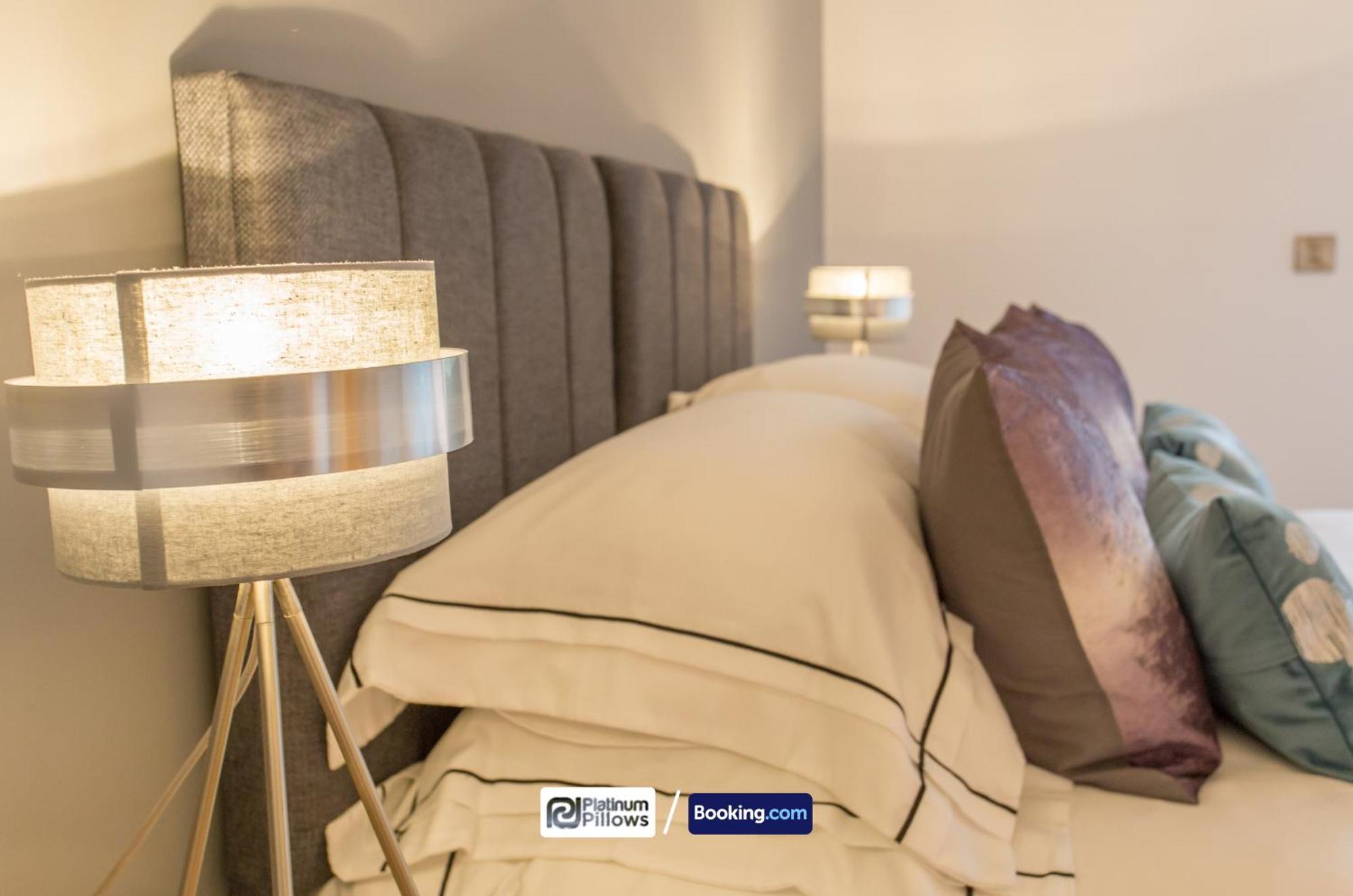 Modern Oxford 2 Bedroom Apartments, Near Headington Hospital, Families & Contractor Accommodation With Parking Exterior photo